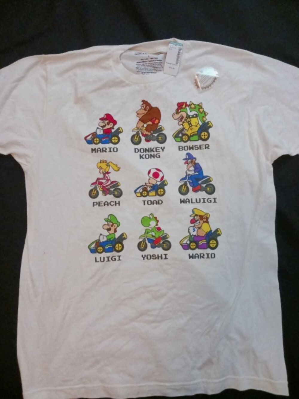 Mario Kart T-Shirt short sleeve - Large - Brand new